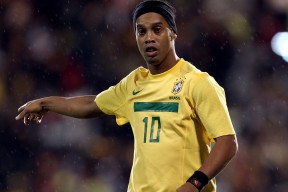 蛙泳新人波兰刷新个人最佳，波浪式蛙泳慢动作视频