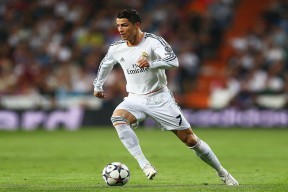 德甲速度之王：突破防线的瞬间令人震撼，德甲最快进球纪录