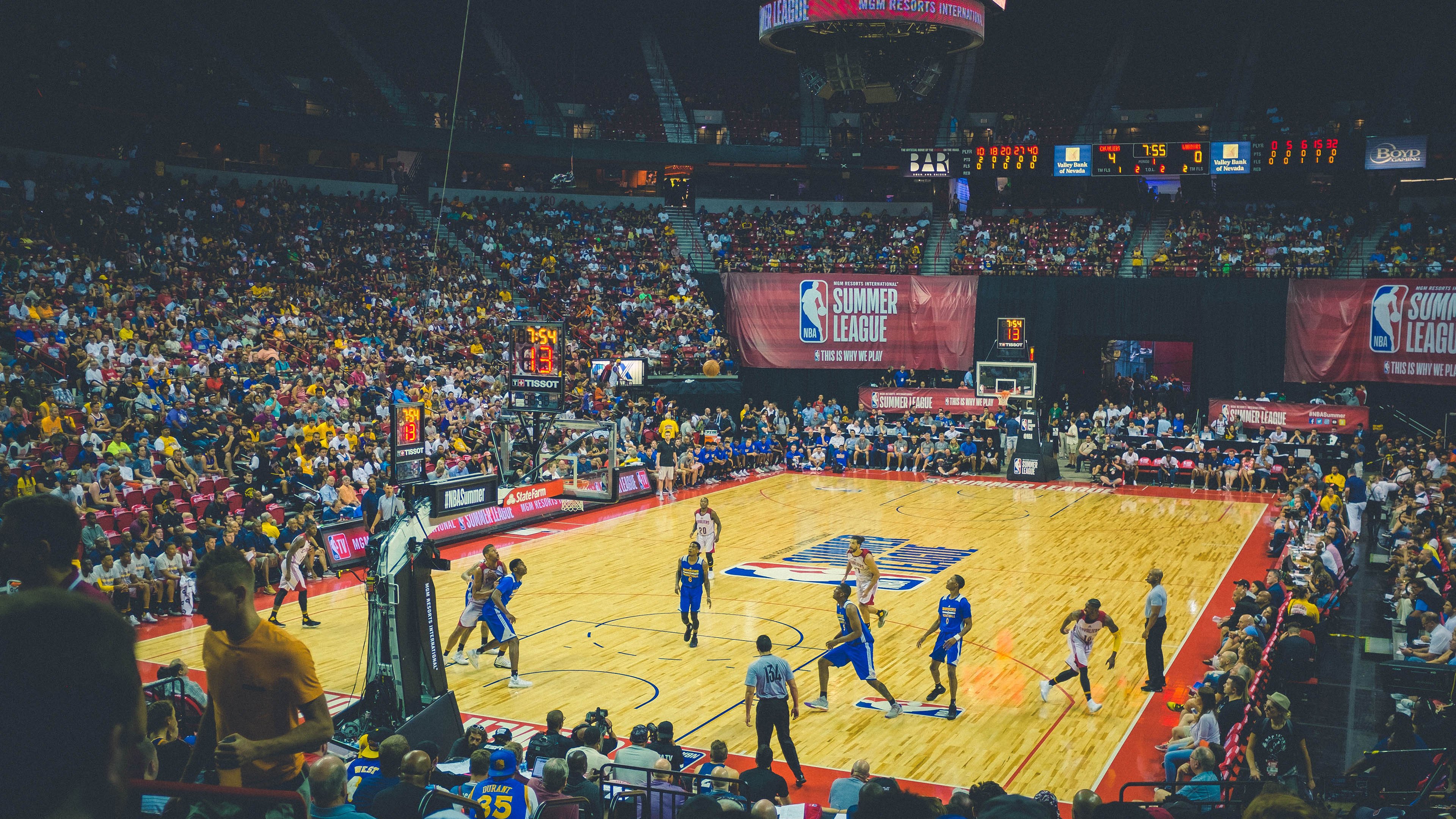 科特迪瓦男篮在非洲锦标赛中一次次创造奇迹，体育崛起快速，非州科特迪瓦